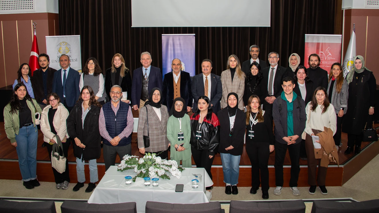 “İletişimde Mevlana Perspektifi” konulu panel gerçekleştirildi